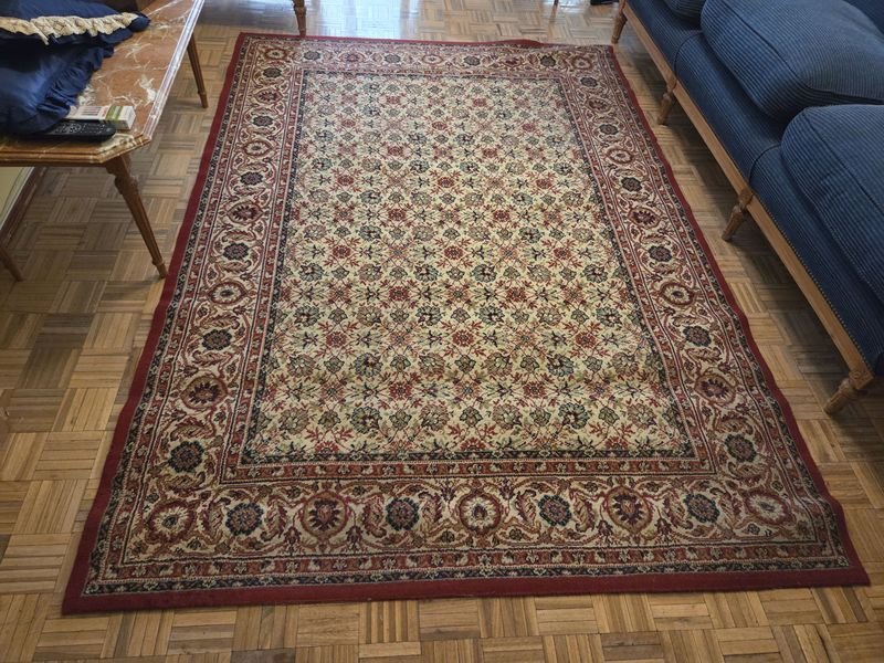 Lote siguiente: Alfombra persa tradicional en excelente estado