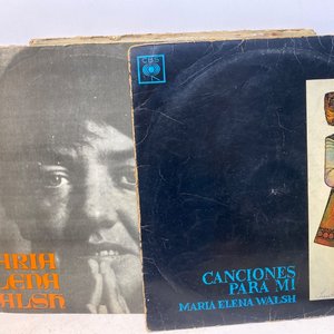 Lote de Audio y Música: Tocadiscos Philips, 19 Vinilos y Micrófono - imagen 3