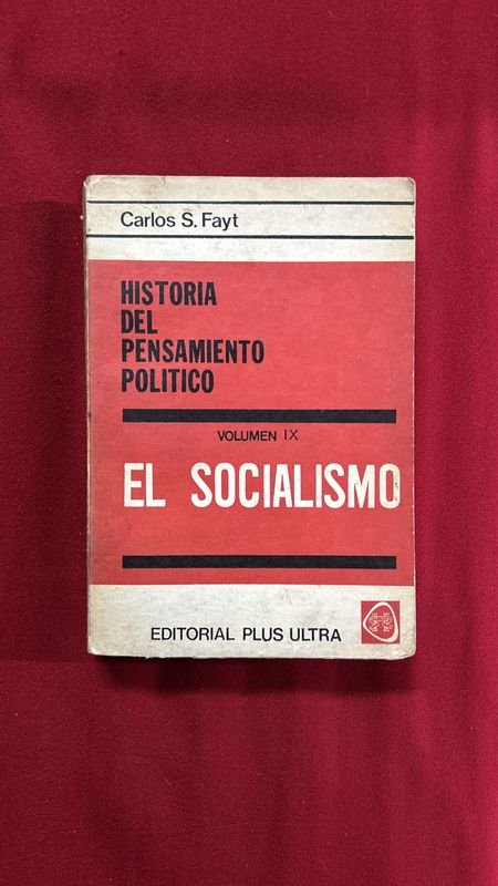 Libro "El Socialismo Volumen IX" de Carlos S. Fayt y "Acerca de la Gran Revolución Socialista de Octubre" de Lenin