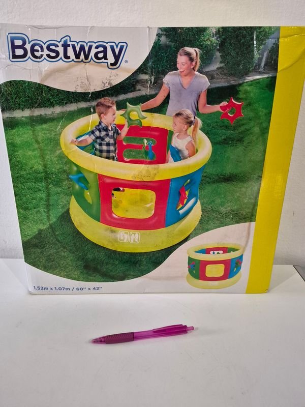 Gimnasio Inflable Bestway para Niños 1.52m x 1.07m