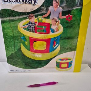 Gimnasio Inflable Bestway para Niños 1.52m x 1.07m - imagen 1