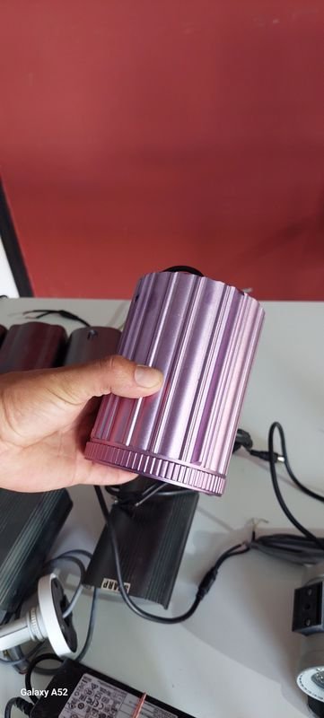 Gran lote de cámaras de seguridad y cables - imagen 6