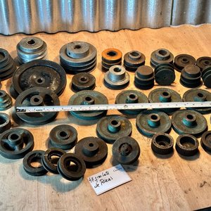 Gran cantidad de Poleas de todo tamaño para maquinaria y motores - imagen 5