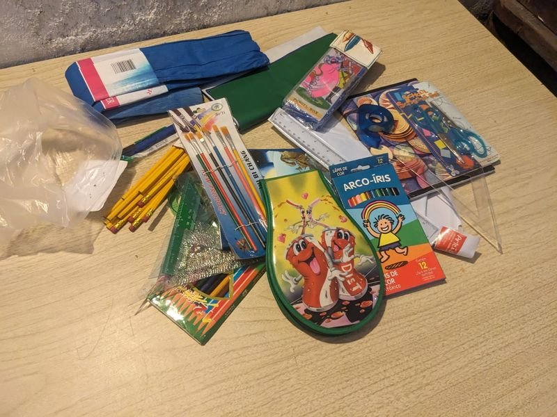 Lote de artículos escolares y de arte - imagen 2