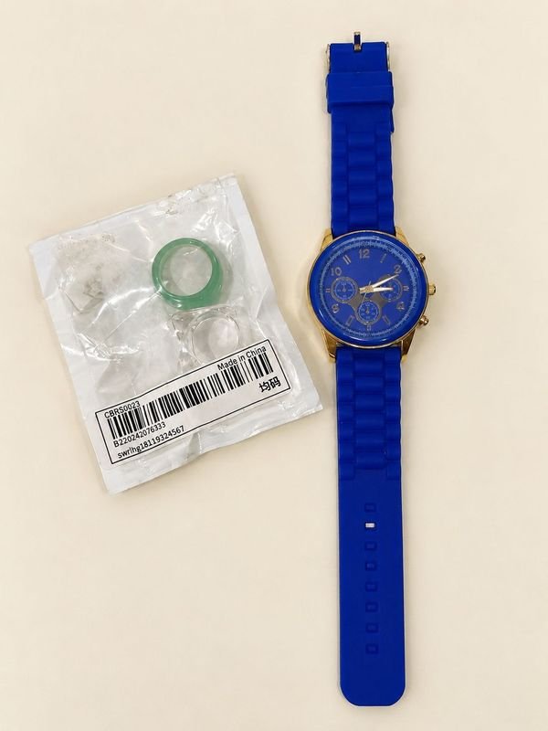 Reloj Pulsera Azul y Anillos Verdes