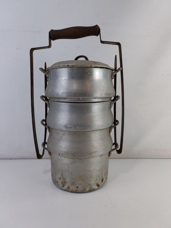 Lote anterior: Antiguas Viandas de Aluminio para la Cocina