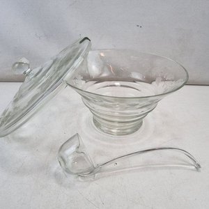 Elegante Ponchera de Vidrio con Tapa y Cucharón Decorados con Flores - imagen 4