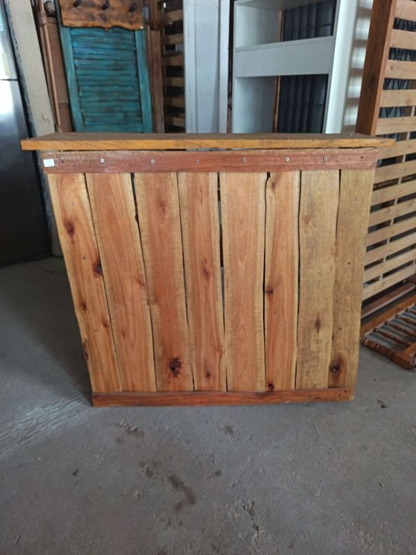 Bar Rústico Artesanal de Madera - 115x40x124 cm