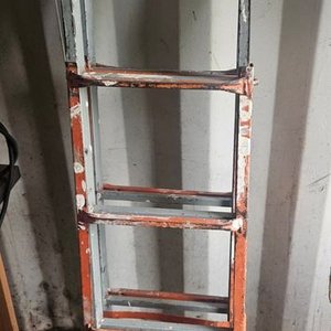 Escalera Metálica Plegable y Extensible Naranja y Gris - imagen 2