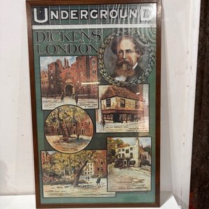 Lote siguiente: Cuadro "Underground London" con retratos y escenas históricas