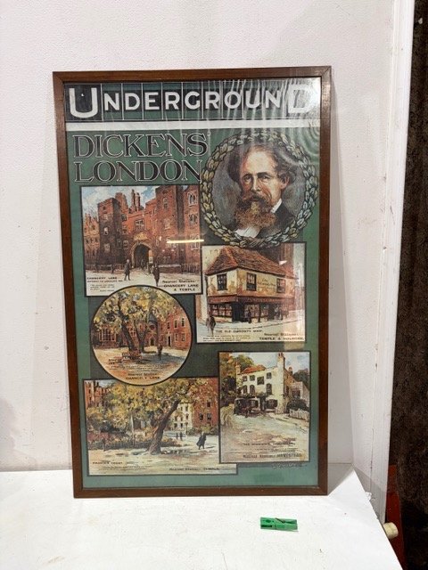 Cuadro "Underground London" con retratos y escenas históricas