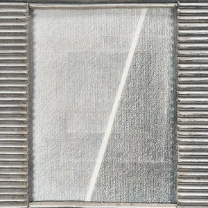 Lápiz sobre Papel: Motivo Geométrico con Dedicatoria y Marco de Madera - imagen 3