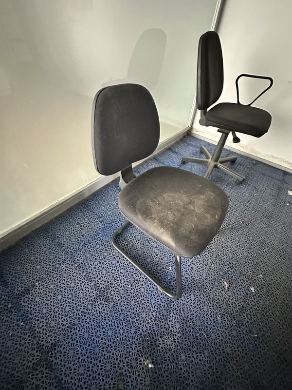Lote siguiente: SILLA OFICINA