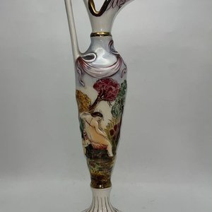 Jarrón Capodimonte con Escena Clásica, 27 cm - imagen 5