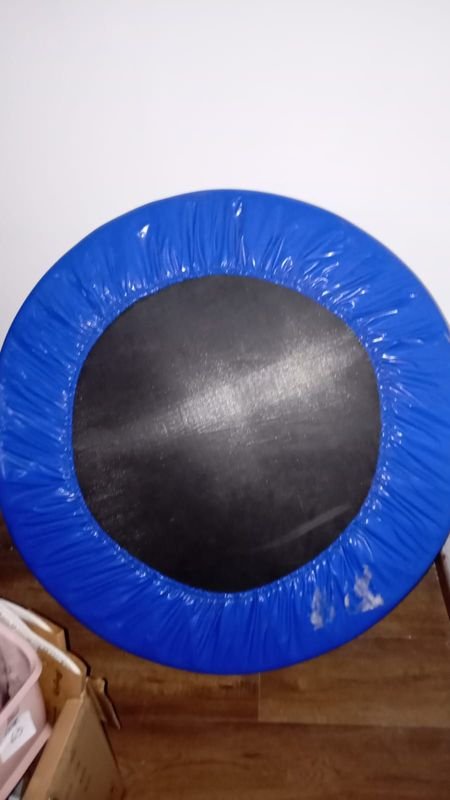 Cama elástica usada
