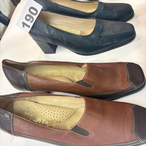 Lote de 5 Pares de Zapatos de Cuero para Dama - Talle 36 - imagen 5