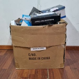 Lote de Artículos Electrónicos y de Bazar Varios, Made in China - imagen 2