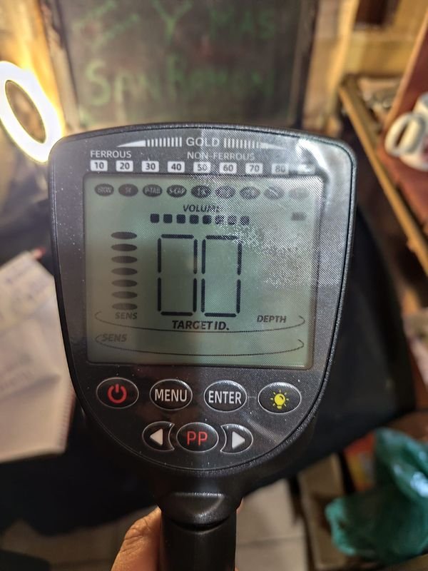 Detector de Metales Digital Nuevo y Sin Uso