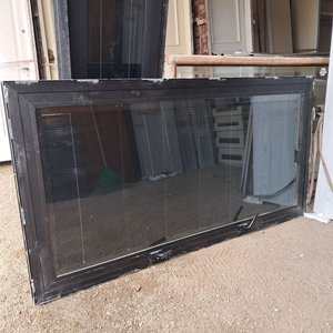 Lote anterior: Ventana DVH Aluminio Negro Abatible Inferior 193x100cm con Persianas