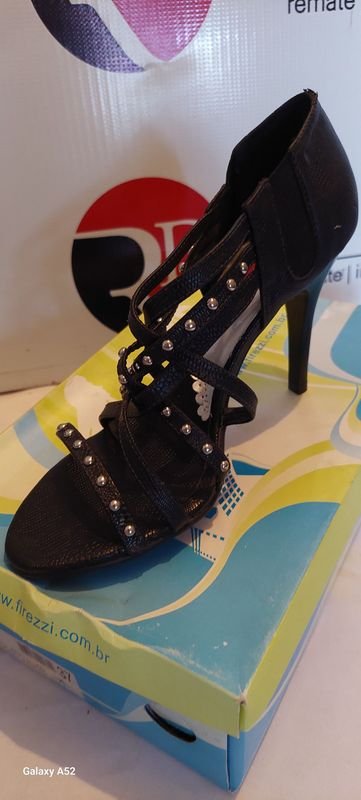 Zapatos de tacón alto en venta - imagen 2