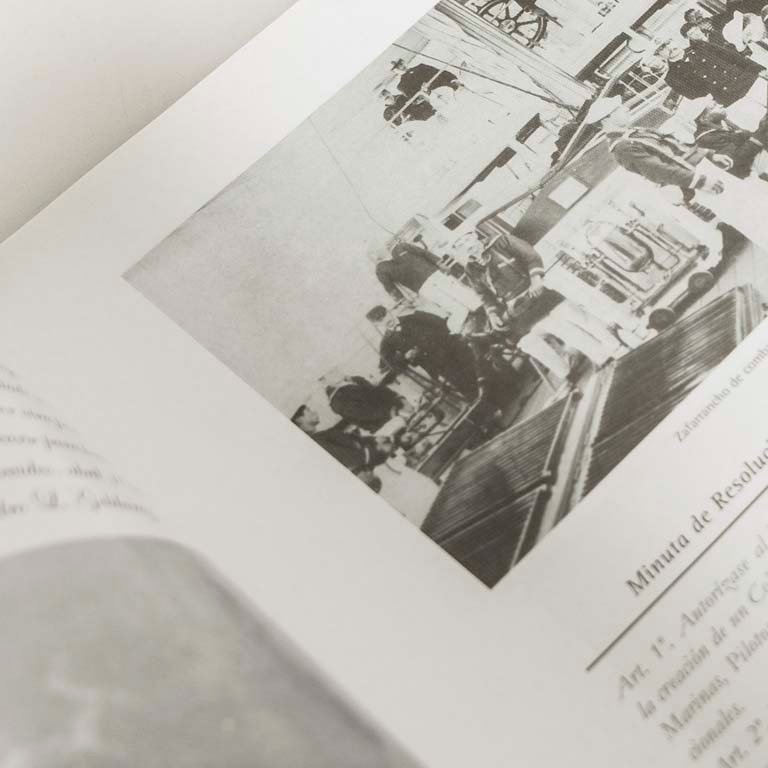 Libro Centenario de la Escuela Naval 1907 - 2007 - imagen 2
