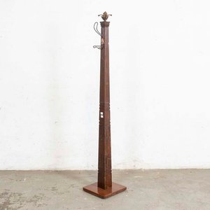 Perchero de Pie Antiguo de Madera con Puntero Metálico - imagen 1