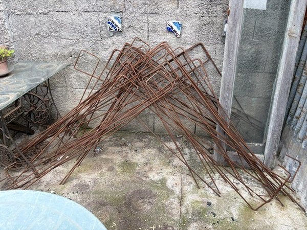 Lote de Varillas Metálicas para Construcción o Jardín - imagen 1