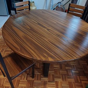 Juego de Comedor: Mesa Redonda de Madera Maciza y 3 Sillas - imagen 3