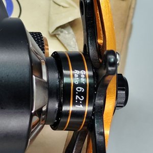 Reel de Pesca Bellus Partner 4+1 Rulemanes con Caja y Accesorios - imagen 10