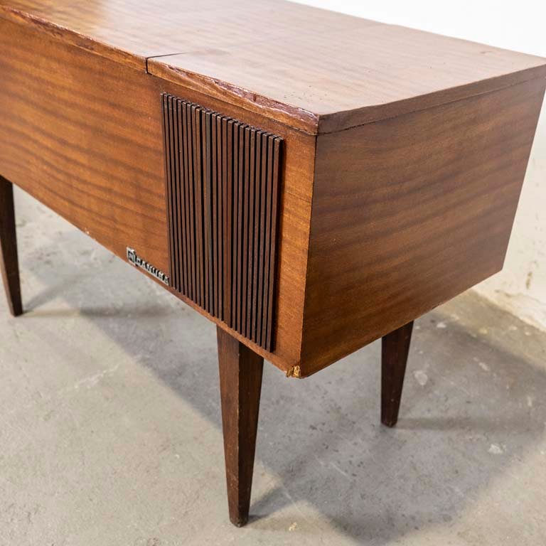 Mueble de madera combinado con pie Columbia y estilo americano - imagen 3