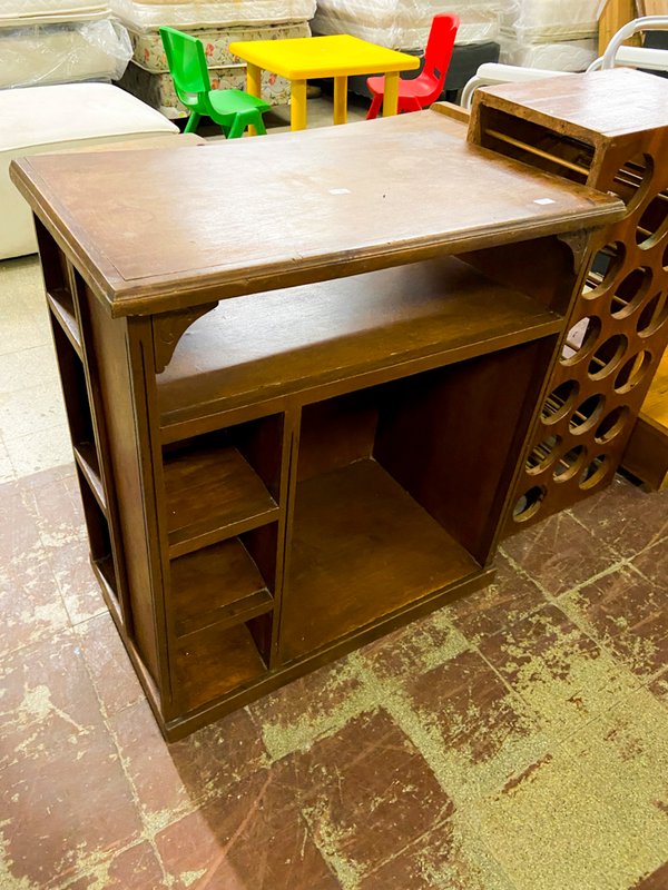 Mueble de madera para TV o rack