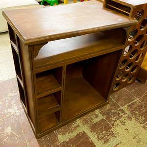 Lote anterior: Mueble de madera para TV o rack