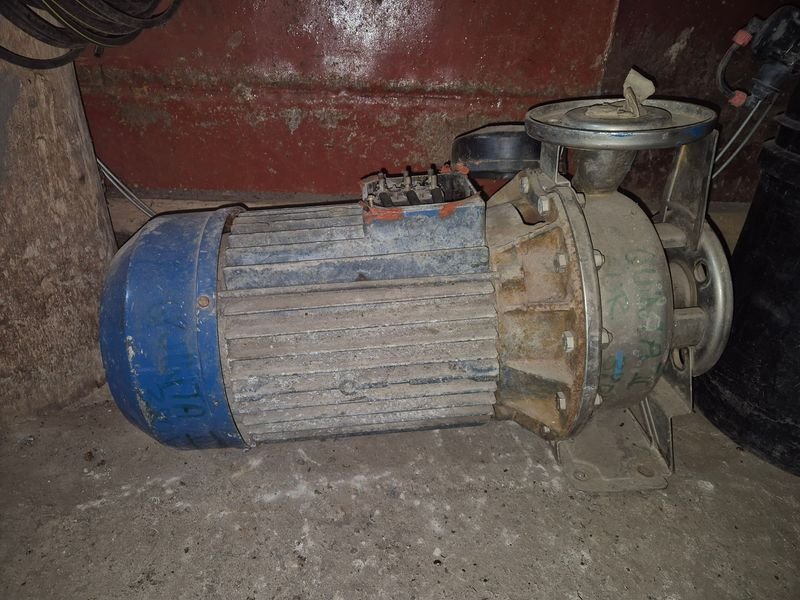 Bombas eléctricas usadas de 25x25 - imagen 6