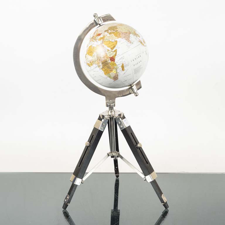 Globo terraqueo ajustable con base tripode - Medidas: 25x50cm