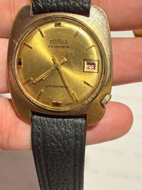 Reloj de reloj suizo con 23 rubíes