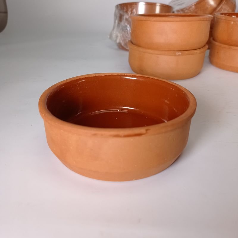 Veintinueve cazuelas en barro para decoración - imagen 6