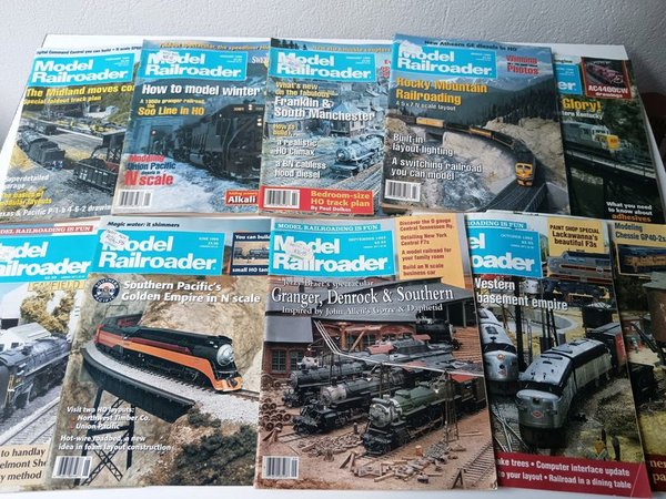 Gran lote de revistas sobre ferromodelismo, década del noventa - imagen 3