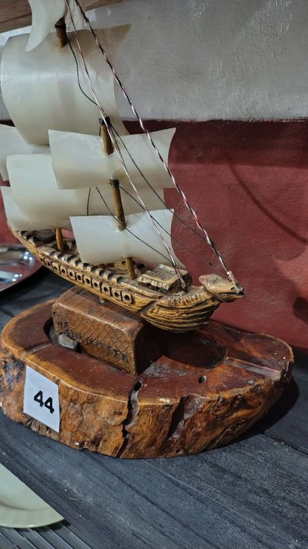 Barco Caravela Artesanal en Madera - Modelo de Barco en Madera - imagen 4