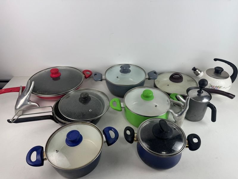 Colección de ollas y accesorios de cocina de excelente calidad - imagen 2