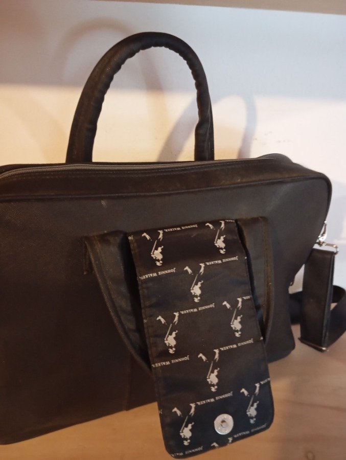Bolso Johonnie Walker en impecable estado, sin uso. - imagen 4