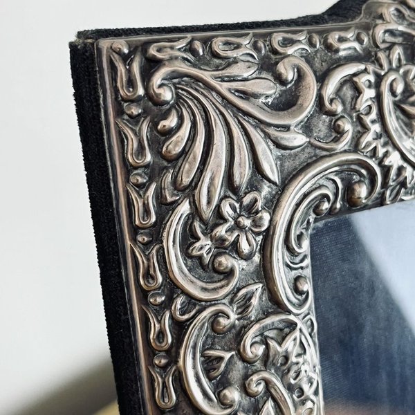 Porta foto Italiano de Roma en madera y plata con diseño en relieve - imagen 3