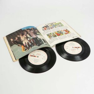 Vinilo Doble The Beatles - Magical Mystery Tour (1ª Edición Brasil con Libro) - imagen 2