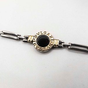 Pulsera de Plata, Oro Double y Onix con Detalles Grabados - imagen 2