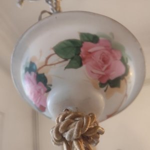 Lámpara Colgante Antigua con Diseño Floral Pintado a Mano - imagen 3