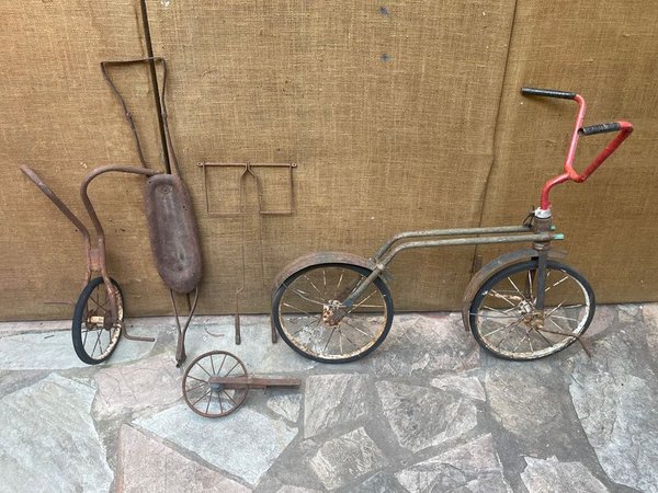 Bicicleta y Monopatín Infantil Antiguos de Colección