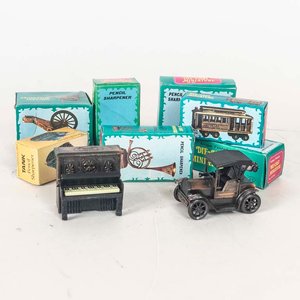 Lote siguiente: 9 Sacapuntas Coleccionables Miniatura: Piano, Tranvía y Tanque