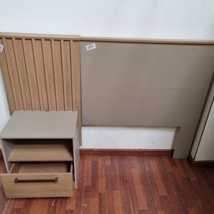 Respaldo de Cama y Mesa de Luz con Cajón Diseño Listones Dos Tonos - imagen 2