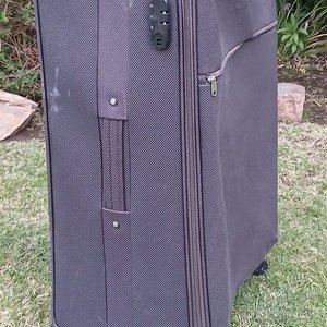 Valija de Viaje Grande Ultralight Weight Gris Oscuro - imagen 2