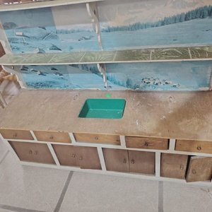 Lote anterior: Mueble Cocinita de Madera para Casa de Muñecas