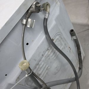 Lavarropas James LR 1005 E Carga Frontal Blanco - imagen 11